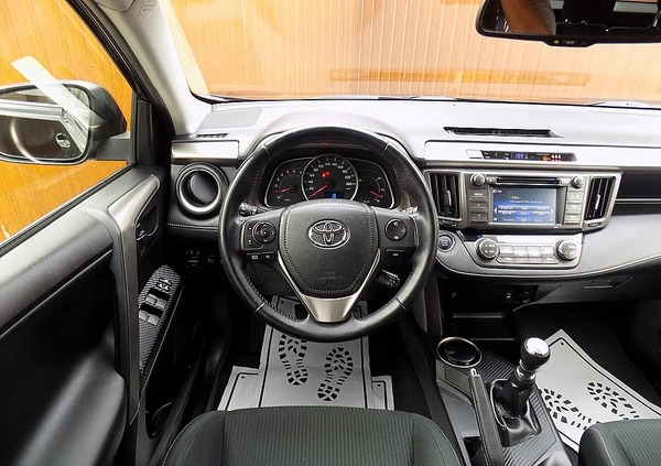 Toyota RAV4 cena 62900 przebieg: 179000, rok produkcji 2015 z Raciąż małe 436